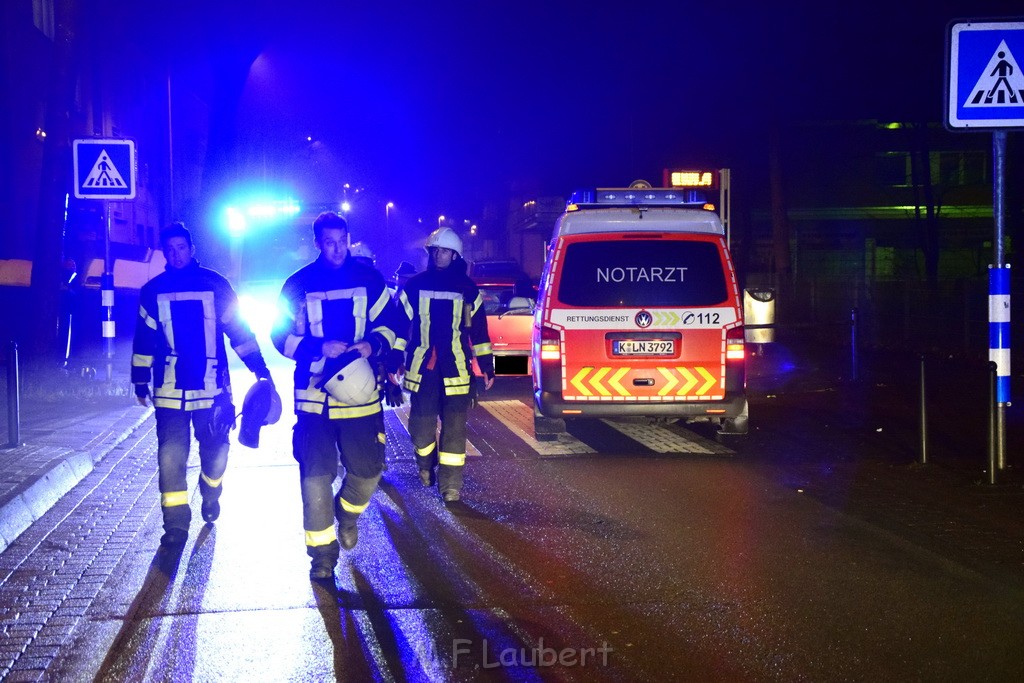 VU Fussgaengerin angefahren Koeln Vingst Oranienstr P29.JPG - Miklos Laubert